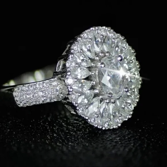 💯 NEW MARQUISE 925 STERLING SILVER OVAL DIAMOND RING, CUTE RING, SHINY RING. - Picture 3 of 4